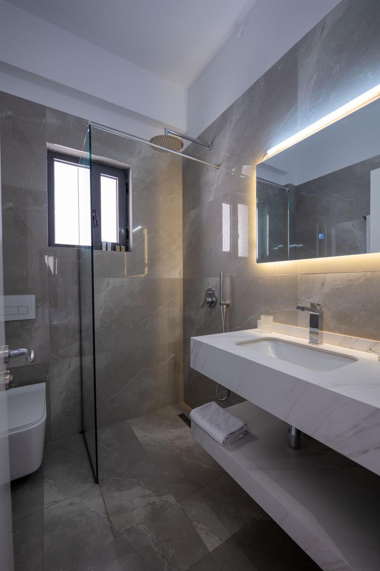 New Heaven Hotel Sarande Exterior photo